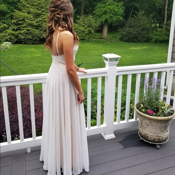 Prom Dreas - Picture 2 of 3